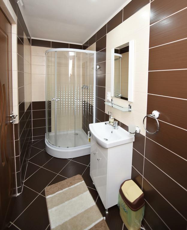 Hotel Casa Alexia Haţeg Esterno foto